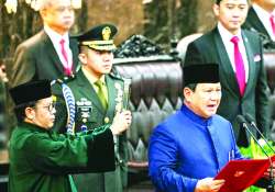 ဒီမိုကရေစီမှ နန်းစဉ်နိုင်ငံရေးသို့ အင်ဒိုနီးရှားအစိုးရအသစ်နှင့် ရှေ့အလားအလာ