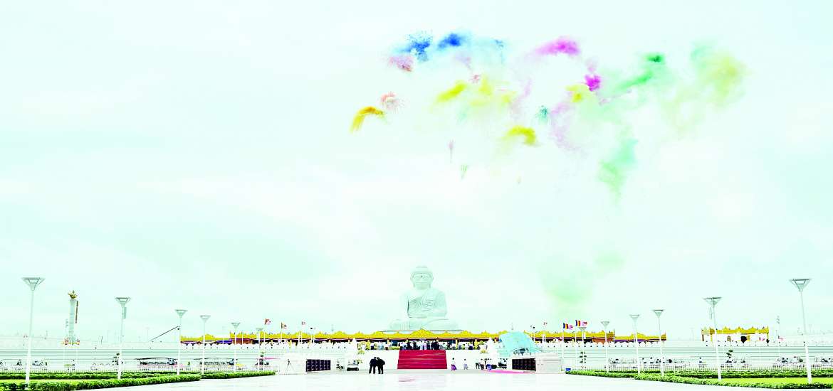 မာရဝိဇယမြတ်ဗုဒ္ဓ သက္ကာယချီရှိဦးခိုက် ကြည်ညိုဖွယ်ပ ဆင်ယင်ကြ ဗုဒ္ဓအနုပညာသိုက်